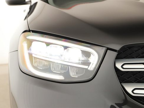 Used 2022 Mercedes-Benz GLC 300 image 34