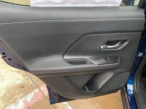 New 2025 Nissan Kicks SR image 17