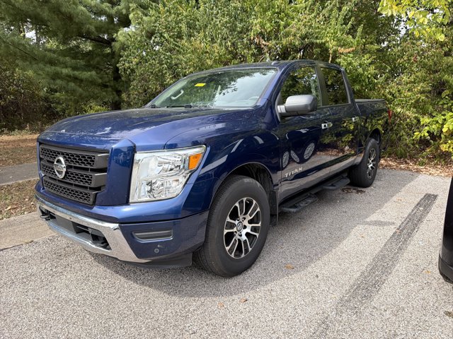 Used 2021 Nissan Titan SV w/ SV Convenience Package AWD/4WD image 4