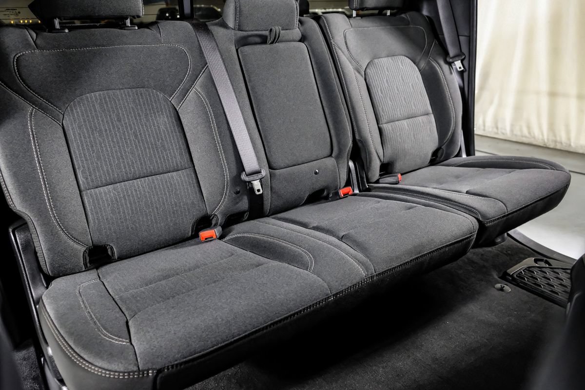 Used 2020 RAM 1500 Big Horn RWD image 31