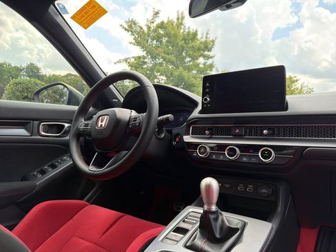 Used 2026 Honda Civic Type R image 6