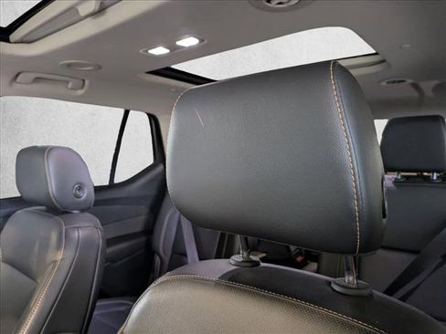 Used 2019 Chevrolet Traverse Premier w/ Redline Edition AWD/4WD image 14