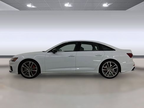 Used 2021 Audi S6 Prestige w/ Prestige Package image 2