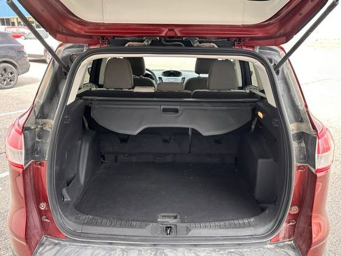 Used 2015 Ford Escape SE image 16
