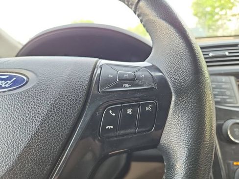 Used 2019 Ford Explorer XLT AWD/4WD image 16