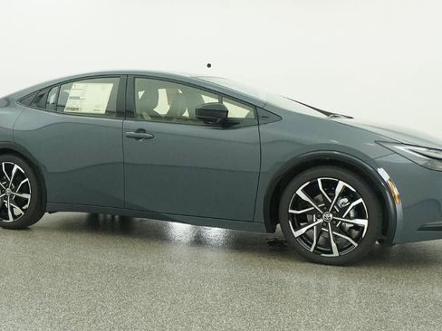 New 2026 Toyota Prius Plug-In Hybrid image 28