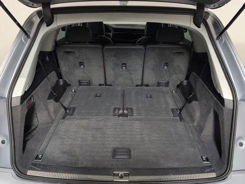 Used 2022 Audi Q7 3.0T Premium image 36
