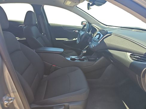 Used 2024 Chevrolet Malibu LT FWD image 17