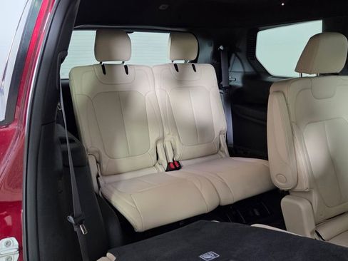 Used 2023 Jeep Grand Cherokee L Limited w/ Luxury Tech Group II image 38