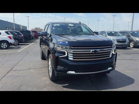 Used 2023 Chevrolet Tahoe High Country AWD/4WD image 3