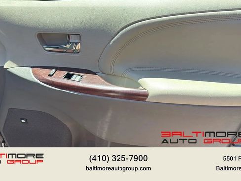 Used 2013 Toyota Sienna Limited w/ Premium Pkg AWD/4WD image 18