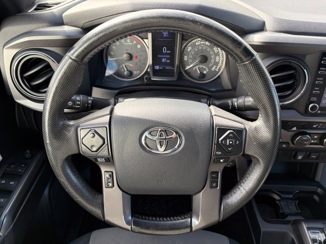 Used 2020 Toyota Tacoma TRD Sport AWD/4WD image 23