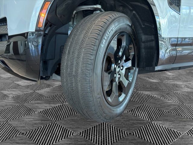 Used 2022 Land Rover Defender 110 X-Dynamic SE AWD/4WD image 28