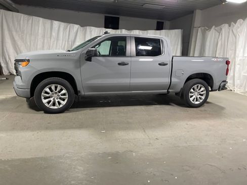 Used 2024 Chevrolet Silverado 1500 Custom AWD/4WD image 4