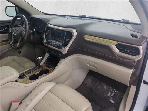 Used 2019 GMC Acadia Denali w/ Technology Package AWD/4WD image 26