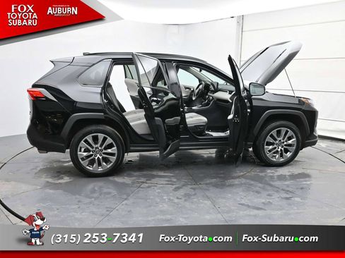 Used 2023 Toyota RAV4 Limited image 35
