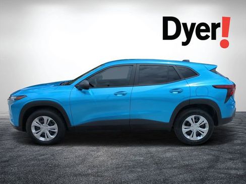 Certified 2025 Chevrolet Trax LS w/ Driver Confidence Package FWD image 7