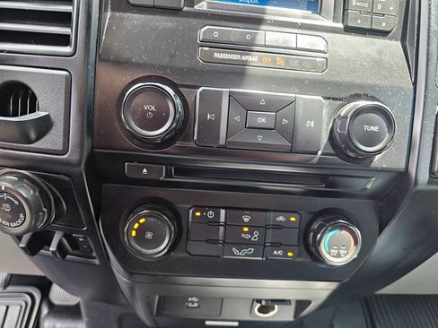 Used 2016 Ford F150 XL w/ Equipment Group 101A Mid RWD image 13
