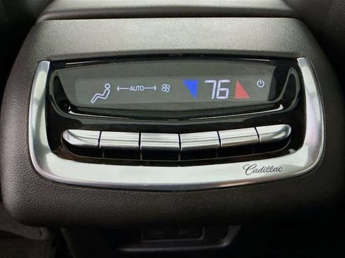 Used 2025 Cadillac XT6 Luxury FWD image 26