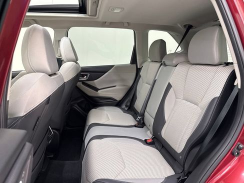 Used 2022 Subaru Forester Premium AWD/4WD image 28