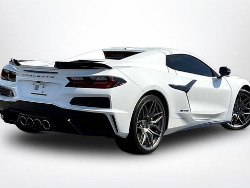 Used 2024 Chevrolet Corvette Z06 image 6