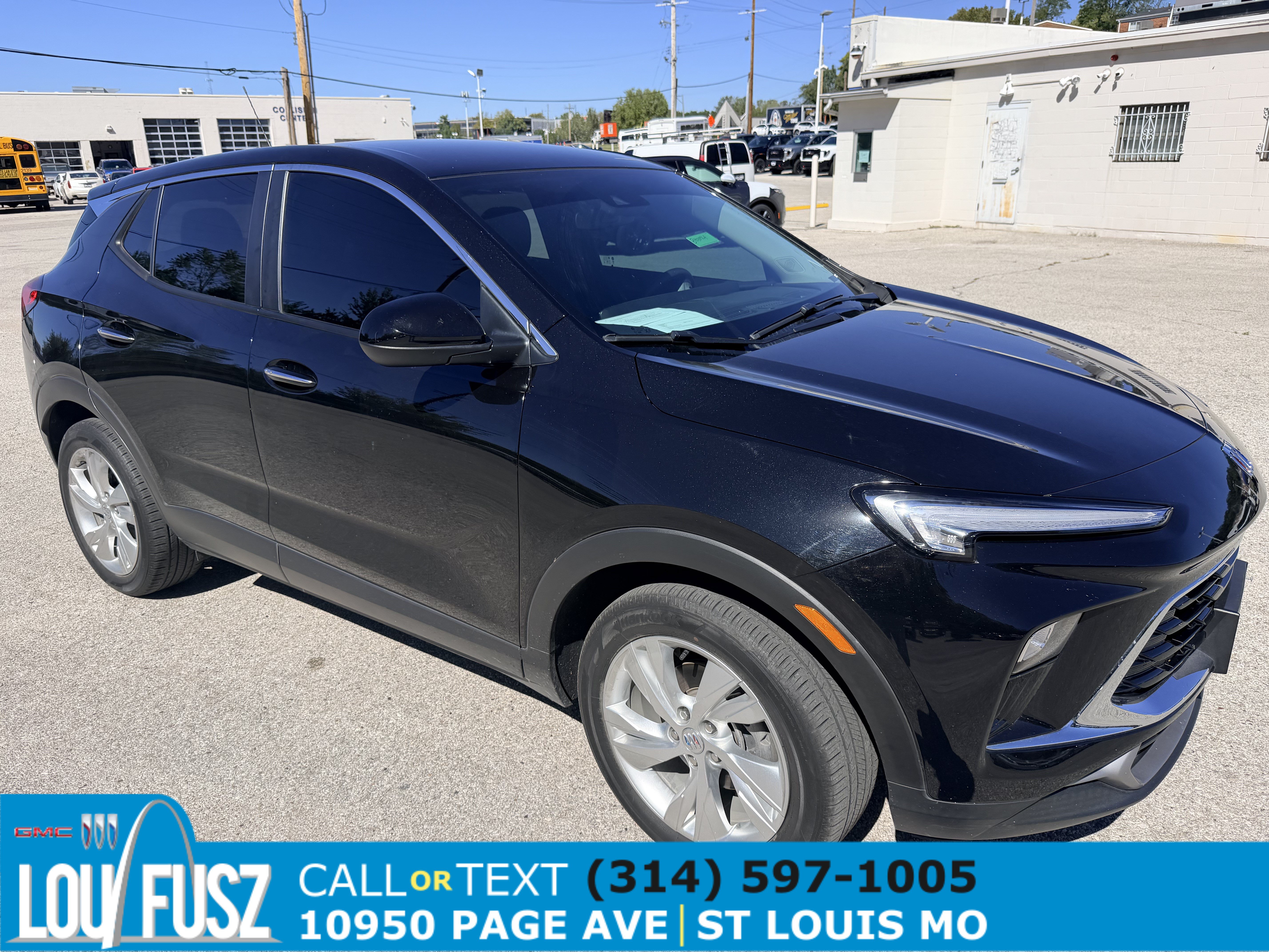 Used 2024 Buick Encore GX Preferred FWD image 1