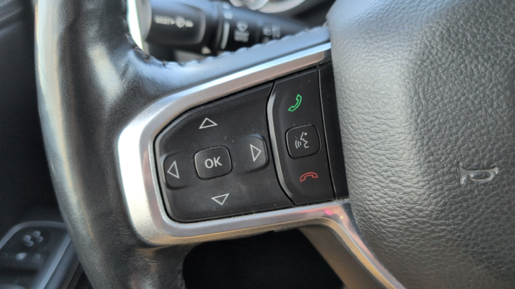Used 2020 RAM 1500 Laramie AWD/4WD image 15