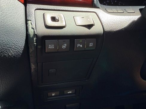 Used 2012 Lexus LS 460 AWD w/ Luxury Value Edition image 29