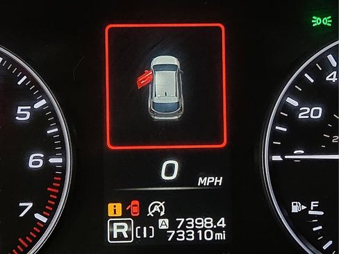 Used 2024 Subaru Crosstrek 2.0i Premium image 24