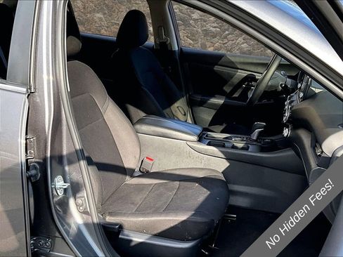 Used 2025 Nissan Sentra S FWD image 5