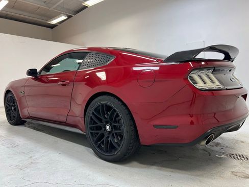 Used 2017 Ford Mustang GT RWD image 11