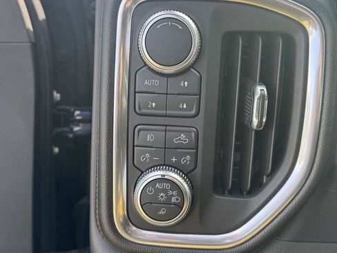 Used 2019 GMC Sierra 1500 AT4 w/ Off Road Performance Package image 19