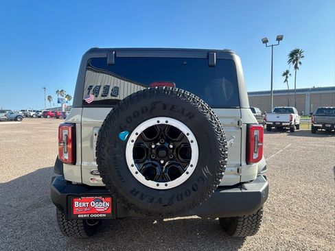 New 2025 Ford Bronco Outer Banks w/ Sasquatch Package image 6