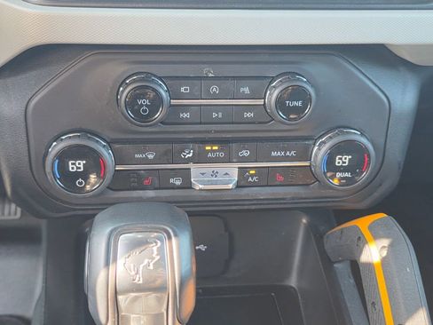 Used 2023 Ford Bronco Badlands w/ Sasquatch Package AWD/4WD image 24