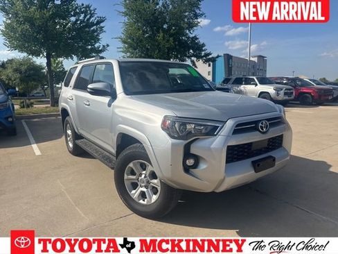 Used 2024 Toyota 4Runner SR5 Premium image 1