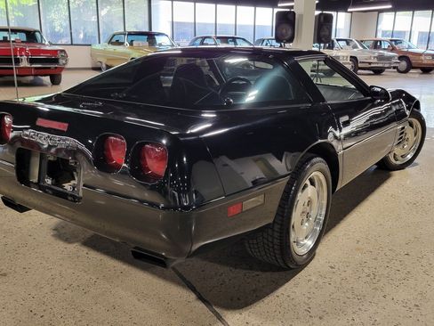 Used 1994 Chevrolet Corvette Coupe RWD image 34