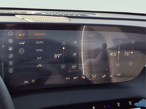 New 2026 Buick Enclave Sport Touring w/ Power Package image 7