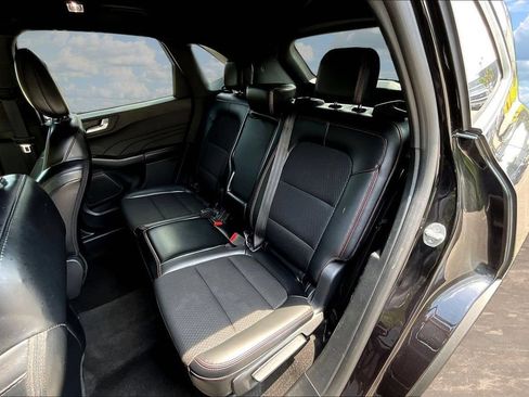 Certified 2025 Ford Escape ST-Line FWD image 24