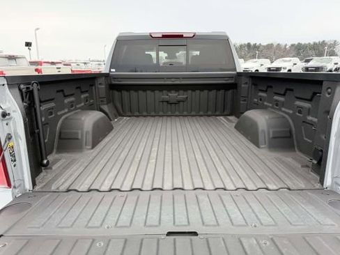 Used 2025 Chevrolet Silverado 1500 RST w/ Convenience Package II image 9