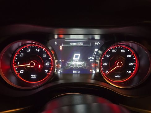 Used 2022 Dodge Charger SXT RWD image 13