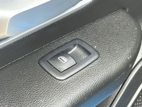 Used 2022 RAM 1500 Big Horn AWD/4WD image 32