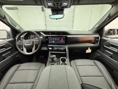 New 2026 GMC Sierra 1500 Denali w/ Denali Reserve Package AWD/4WD image 3