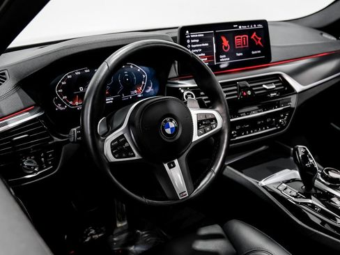 Used 2023 BMW M550i xDrive image 6