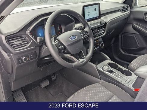Certified 2023 Ford Escape Active AWD/4WD image 13