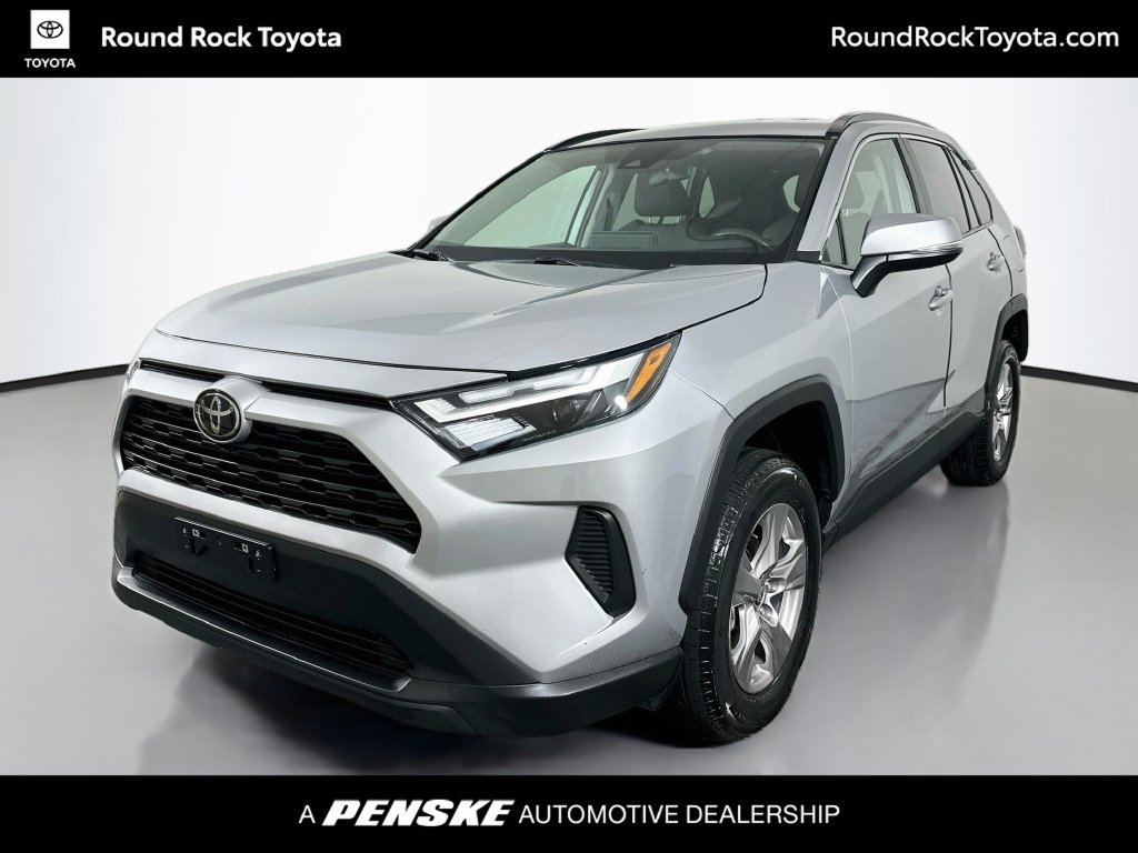 Certified 2025 Toyota RAV4 XLE FWD image 1