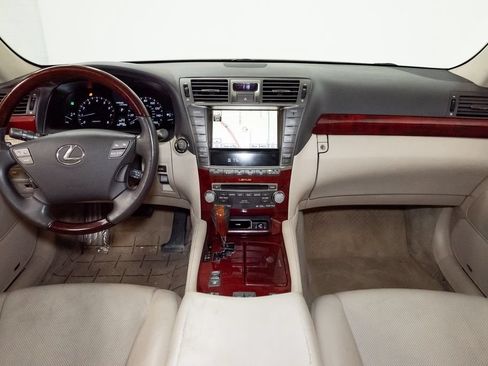 Used 2011 Lexus LS 460 AWD w/ Luxury Value Edition image 25