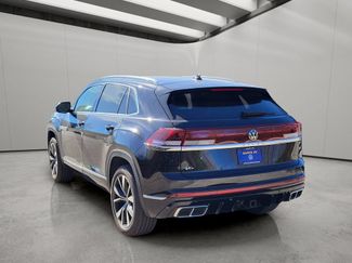 New 2025 Volkswagen Atlas Cross Sport SEL Premium R-Line AWD/4WD video 2