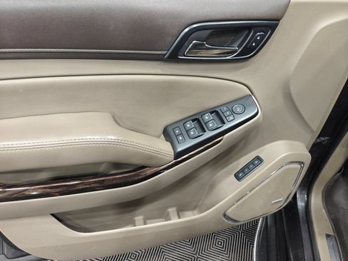 Used 2017 GMC Yukon SLT w/ Open Road Package AWD/4WD image 54