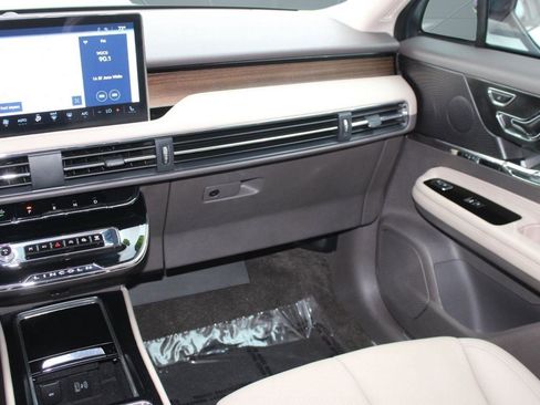 Used 2023 Lincoln Corsair Reserve w/ Jet Appearance Package image 28