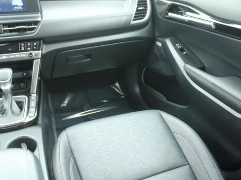 Used 2024 Kia Seltos SX w/ SX Sunroof Package image 16